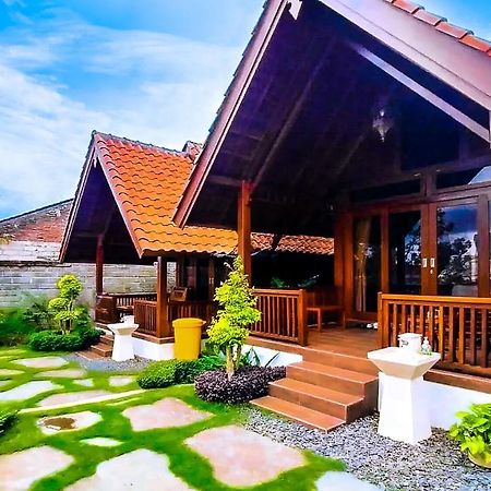 Andung Andung Villa And Resto Banyuwangi  Bagian luar foto