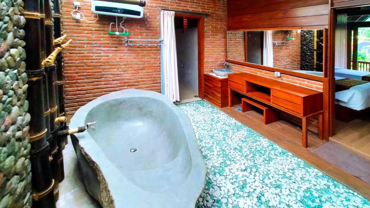 Andung Andung Villa And Resto Banyuwangi  Bagian luar foto